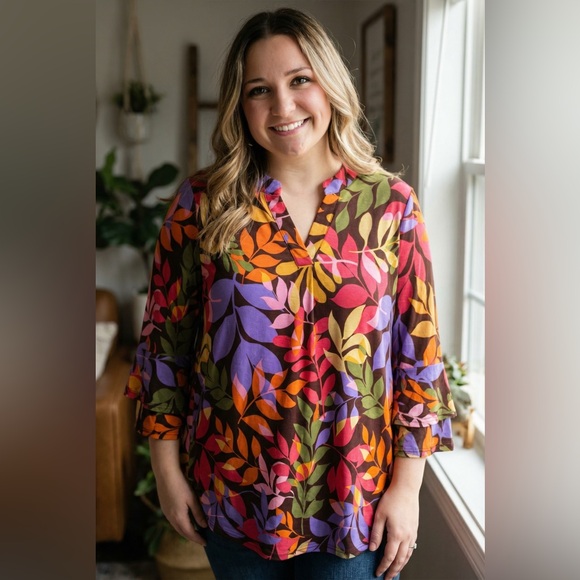 Dear Scarlett Tops - Dear Scarlett Multicolor Leaf Print Women's Top